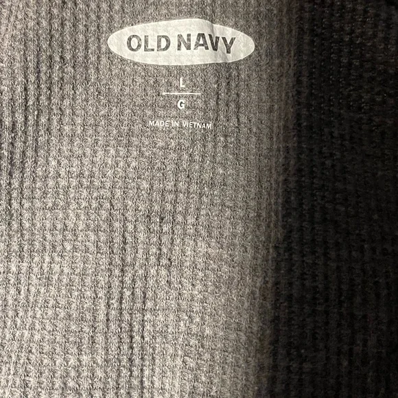⭐️TAKE 50% OFF⭐️ Old Navy Christmas shirt - Picture 6 of 6
